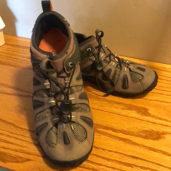 merrell light hikers